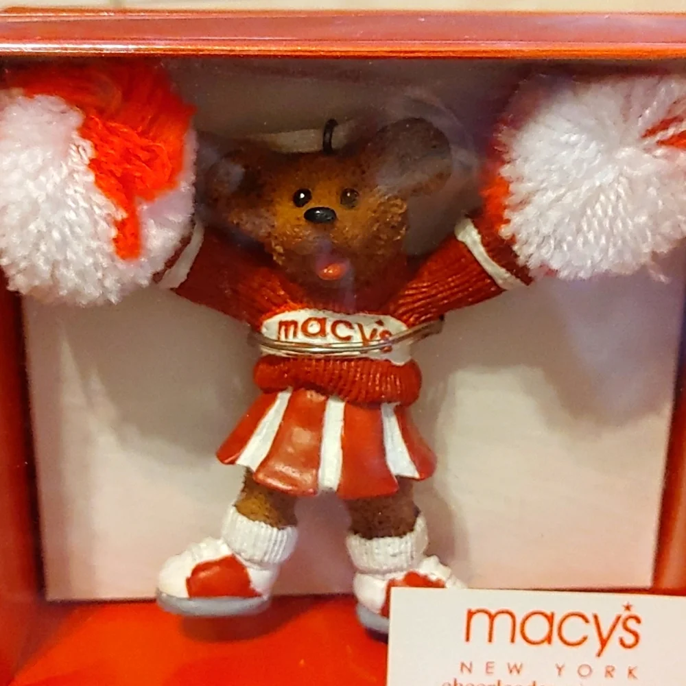 Macy's cheerleading, teddy bear ornament, NEW, collectible